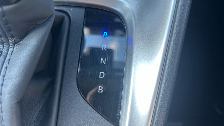 Toyota Yaris 1.5 Hybrid Design 5dr CVT Hybrid Hatchback